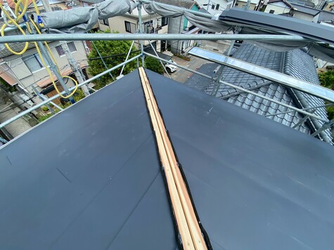 高知　カバー工法　横暖ルーフαS　屋根修理　雨漏り　防水　樋交換　塗装