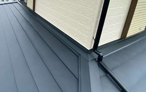 高知　カバー工法　横暖ルーフαS　屋根修理　雨漏り　防水　樋交換　塗装