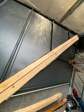 高知　LIXILのTルーフ　屋根の葺き替え　雨樋交換　Dan　セドナ　雨漏り