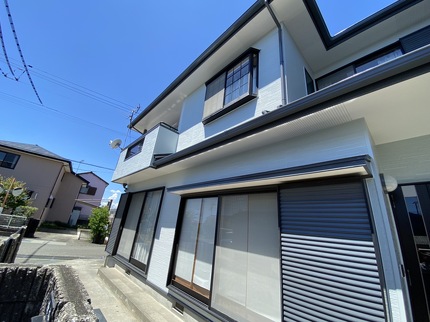 高知　屋根葺き替え工事　LIXIL　Tルーフ　クラシックR　チャコール　エスケー化研　トレビアンコート　バルコニー　FRP防水