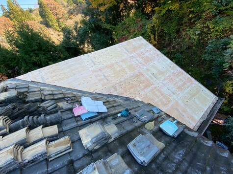 釉薬瓦　高知　葺き替え　雨漏り　屋根