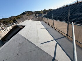 高知　葺き替え　屋根　Tルーフ　雨漏り