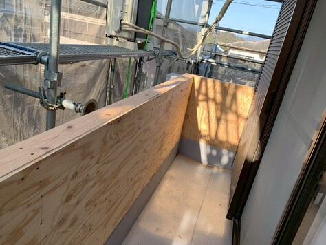 高知　ニチハ　横暖ルーフαプレミアムS　葺き替え　屋根　雨漏り　バルコニー