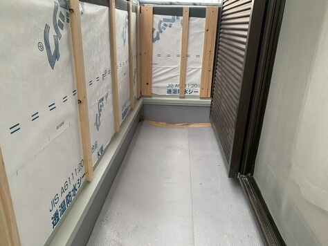 高知　ニチハ　横暖ルーフαプレミアムS　葺き替え　屋根　雨漏り　バルコニー