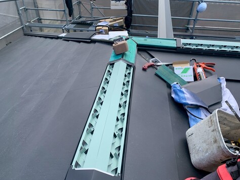 高知　ニチハ　横暖ルーフαプレミアムS　葺き替え　屋根　雨漏り　バルコニー