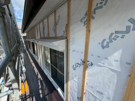 屋根　雨漏り　屋根カバー工法　外壁張替え