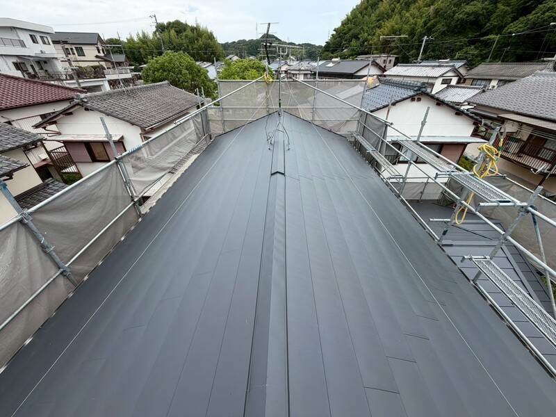 高知　葺き替え工事　屋根　　雨漏り　ニチハ　横暖ルーフ