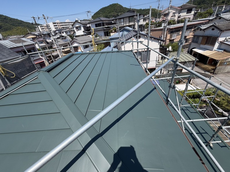 高知　葺き替え　屋根　ニチハ　横暖ルーフαプレミアムS　雨漏り