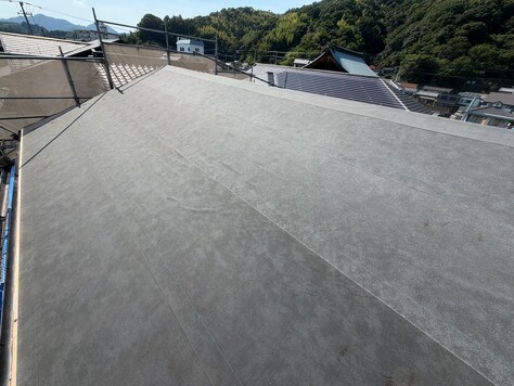 高知　屋根リフォーム　雨漏り　ニチハ横暖ルーフ　屋根葺き替え